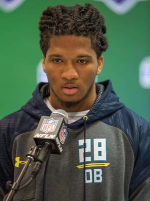 Washington Huskies defensive back Sidney Jones tore an Achilles tendon while working out on pro day.