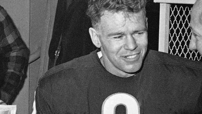 Bill Wade, football,1930-201.