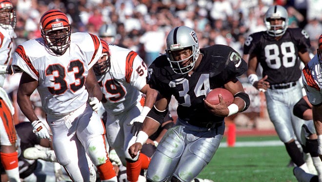 Los Angeles Raiders: Became the Oakland Raiders in 1995